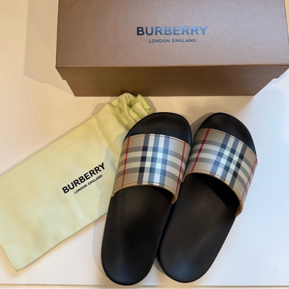 Burberry Slides (new)